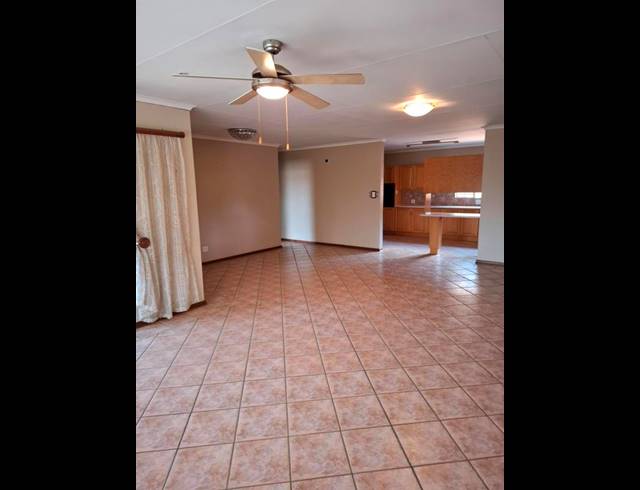 2 BEDROOM TOWNHOUSE FOR SALE IN FAERIE GLEN